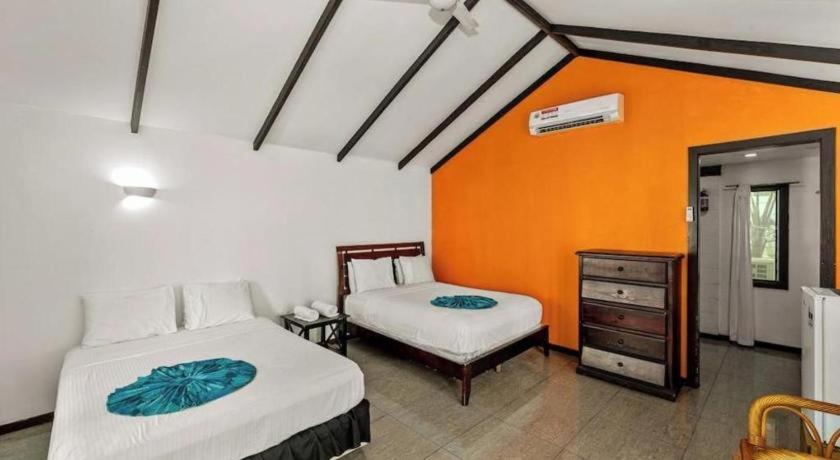 Orator Hotel Apia Esterno foto